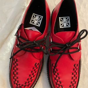 TUK Red and Black Creeper shoes NWT Size EU 42